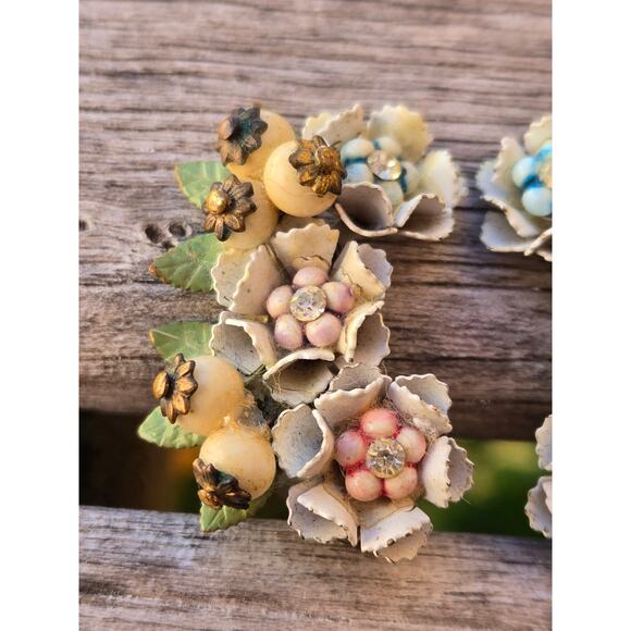 Vintage Clip On Hand Painted Enamel Petal Floral Beaded Cluster Climber Earrings - Picture 3 of 10